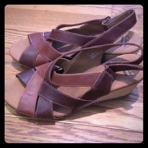 NWOT Clarks wedge sandal